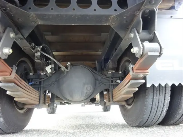 いすゞ エルフ TRG-NKR85A(2WD)の写真10