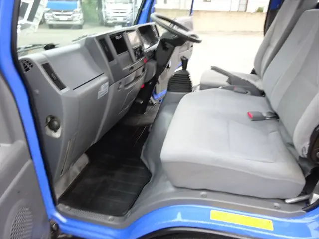 いすゞ エルフ TRG-NKR85A(2WD)の写真21