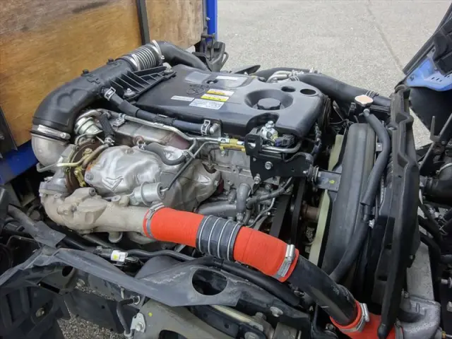 いすゞ エルフ TRG-NKR85A(2WD)の写真23