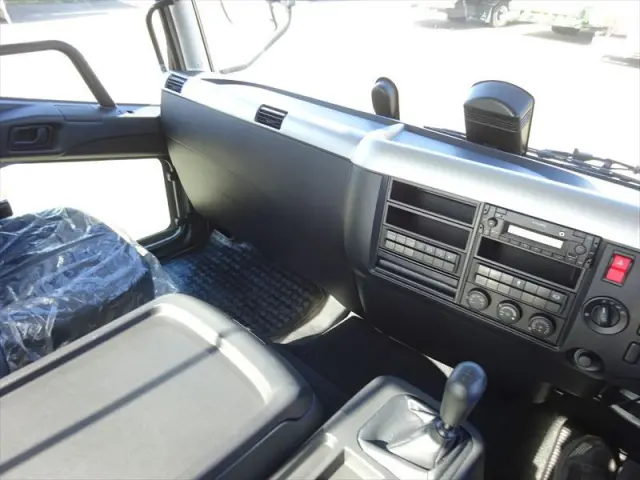 三菱 ファイター 2KG-FK6F(2WD)の写真18