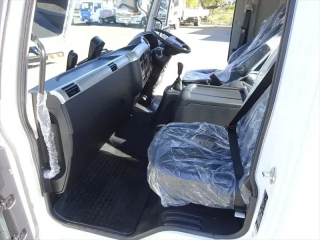 三菱 ファイター 2KG-FK6F(2WD)の写真20