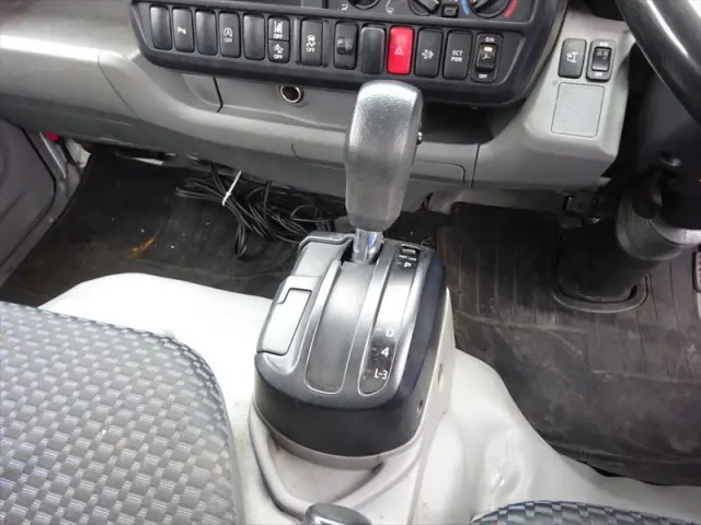 日野 デュトロ 2RG-XZU605M(2WD)の写真24