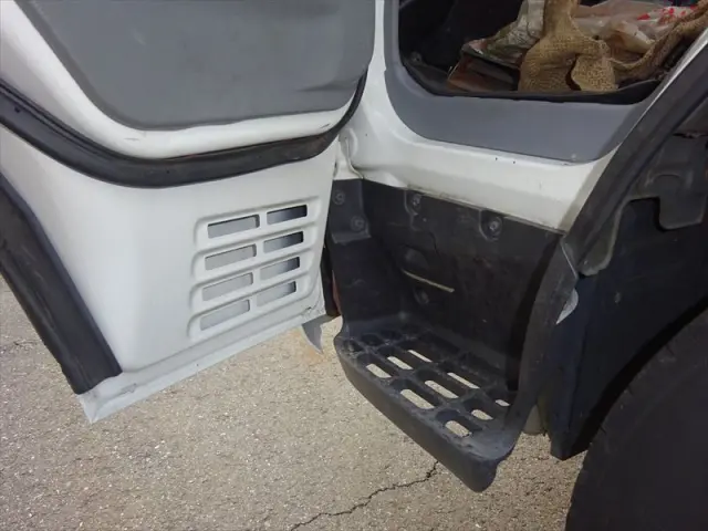 日野 デュトロ 2RG-XZU605M(2WD)の写真39