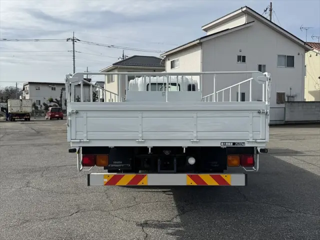 いすゞ フォワード TKG-FRR90S2(2WD)の写真5