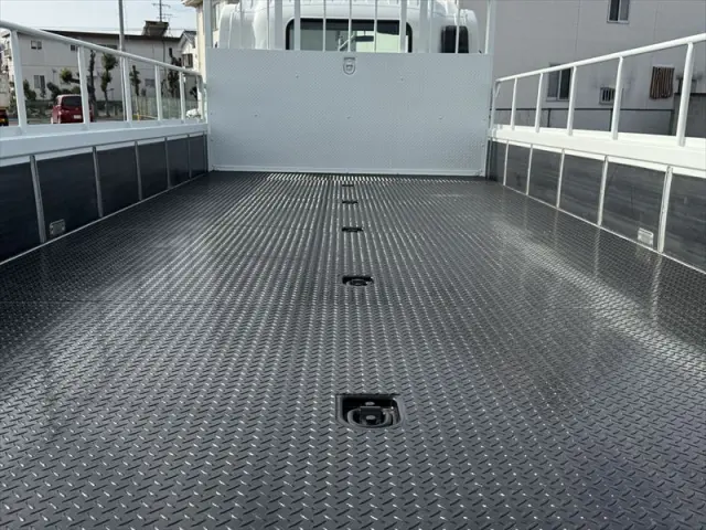 いすゞ フォワード TKG-FRR90S2(2WD)の写真6