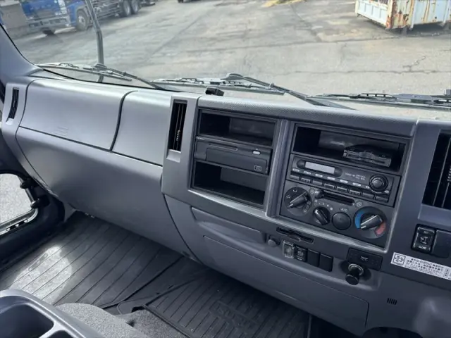 いすゞ フォワード TKG-FRR90S2(2WD)の写真19