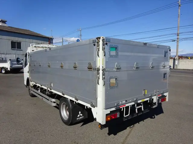 三菱 キャンター 2PG-FEB50(2WD)の写真3
