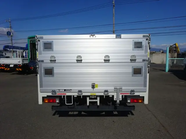 三菱 キャンター 2PG-FEB50(2WD)の写真14