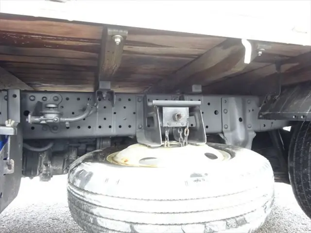 いすゞ エルフ TKG-NJS85A(4WD)の写真5