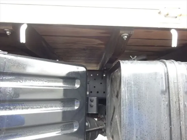 いすゞ エルフ TKG-NJS85A(4WD)の写真7