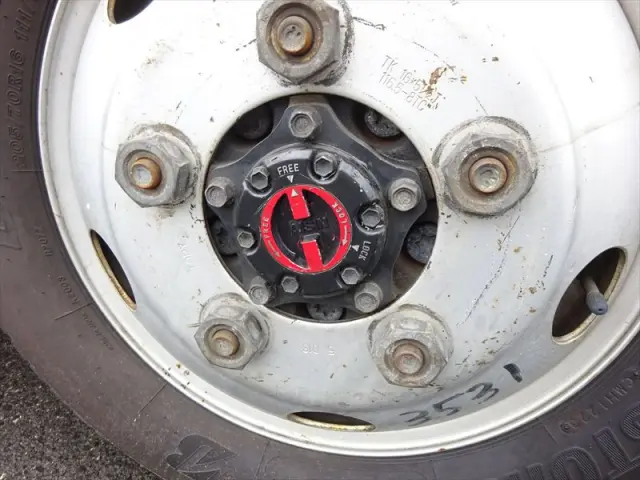 いすゞ エルフ TKG-NJS85A(4WD)の写真29