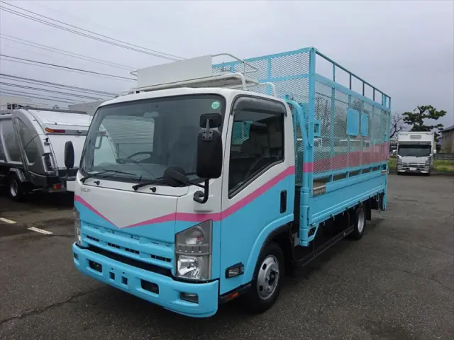 いすゞ エルフ BKG-NPR85AR(2WD)の写真1