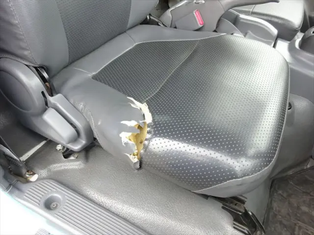 いすゞ エルフ BKG-NPR85AR(2WD)の写真18