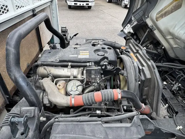 いすゞ エルフ BKG-NPR85AR(2WD)の写真21