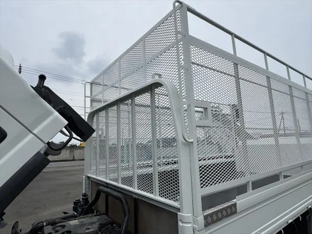 いすゞ エルフ BKG-NPR85AR(2WD)の写真25