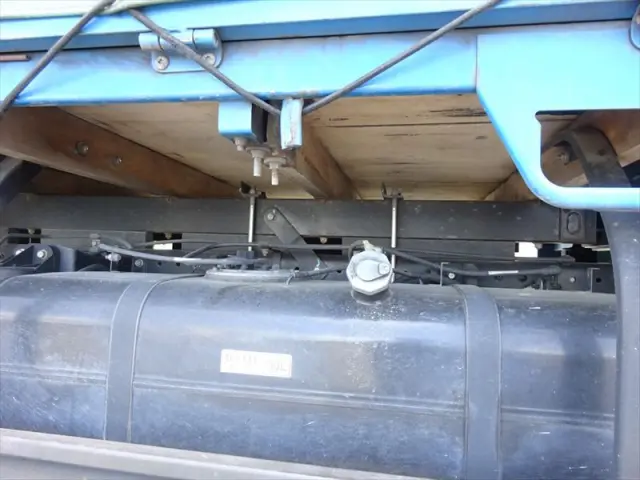 三菱 キャンター TPG-FEB50(2WD)の写真9