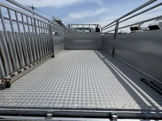 いすゞ エルフ BDG-NPR85ARの写真9