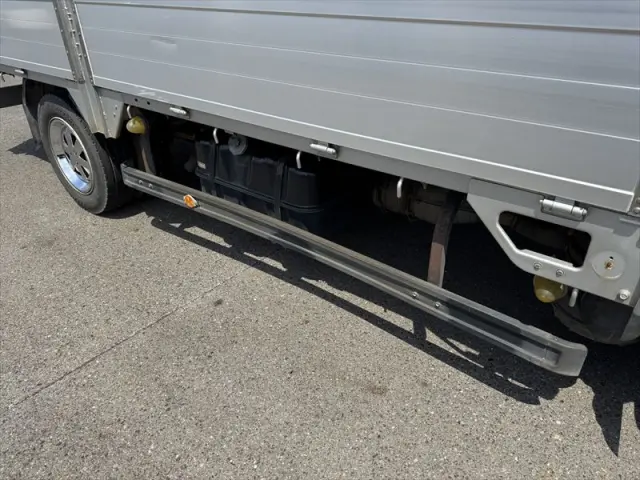 いすゞ エルフ BDG-NPR85ARの写真19