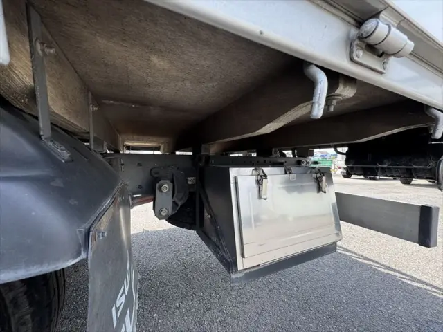 いすゞ エルフ BDG-NPR85ARの写真23