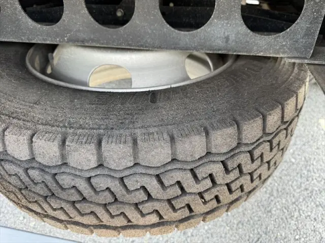 いすゞ エルフ BDG-NPR85ARの写真25