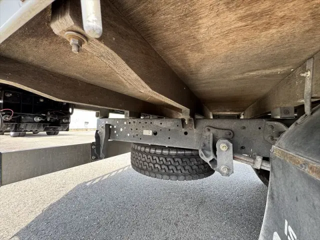 いすゞ エルフ BDG-NPR85ARの写真27