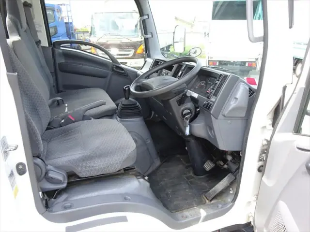 いすゞ エルフ TRT-G-NLS85AR(4WD)の写真20