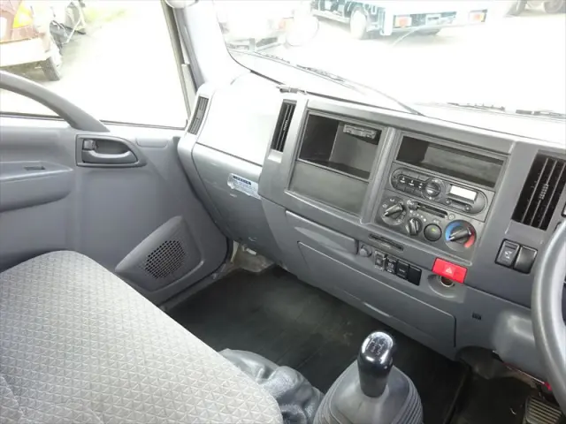 いすゞ エルフ TRT-G-NLS85AR(4WD)の写真23