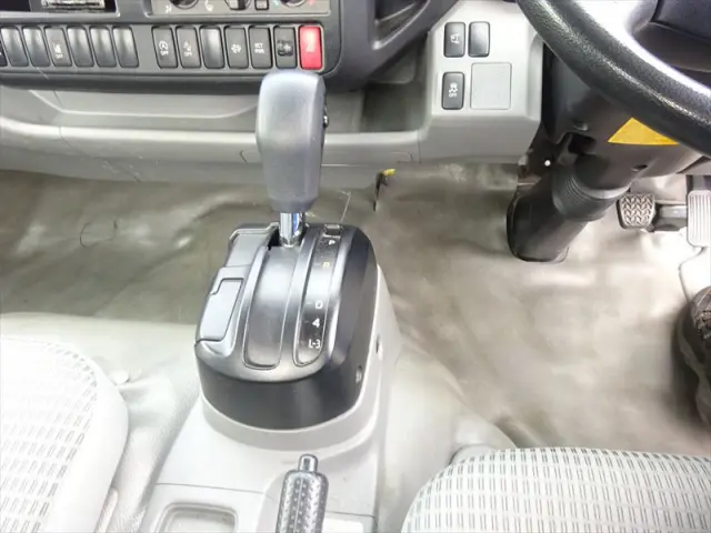 トヨタ ダイナ TPG-XZU710(2WD)の写真25