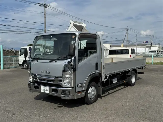 いすゞ エルフ TRG-NNS85AR(4WD)の写真1