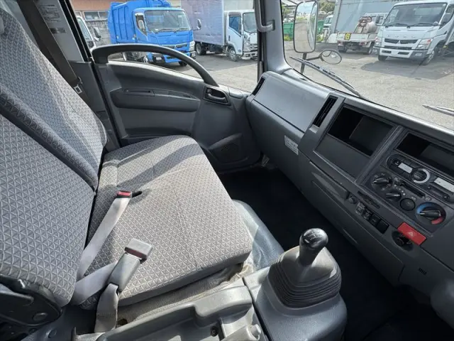 いすゞ エルフ TRG-NNS85AR(4WD)の写真23