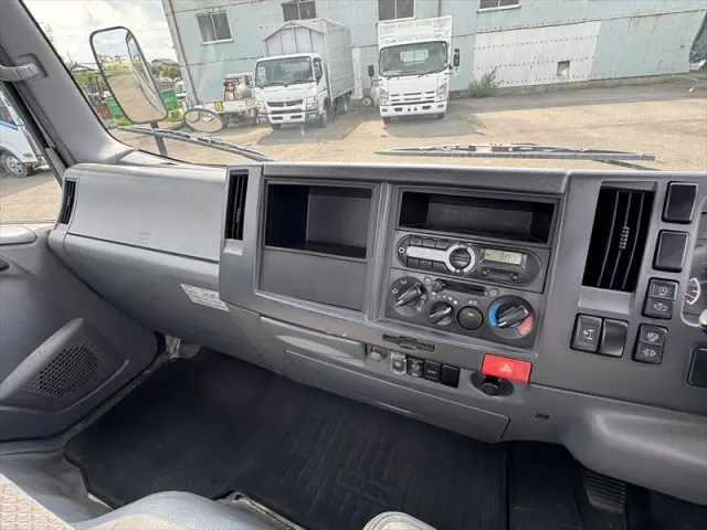 いすゞ エルフ TRG-NNS85AR(4WD)の写真24