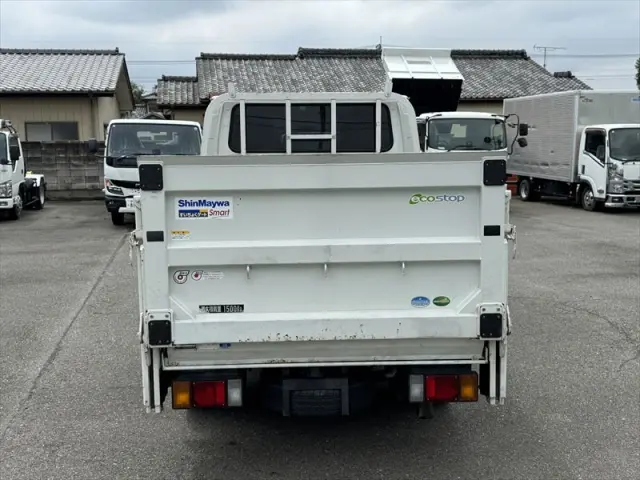 いすゞ エルフ TRG-NHR85A(2WD)の写真5