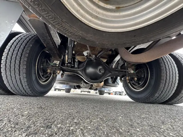いすゞ エルフ TRG-NHR85A(2WD)の写真14