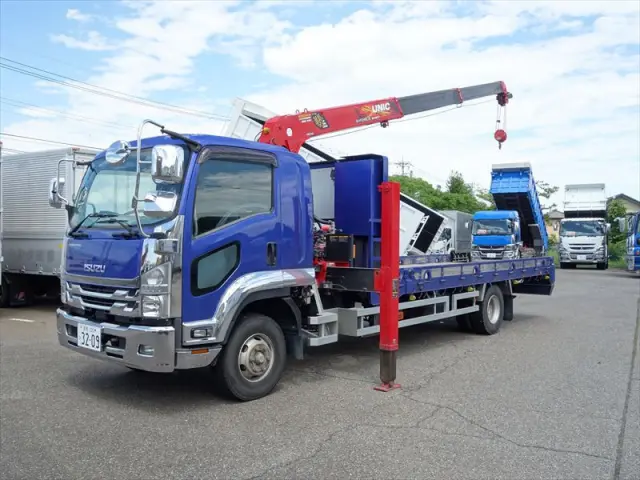 いすゞ フォワード 2RG-FSR90S2(2WD)の写真1