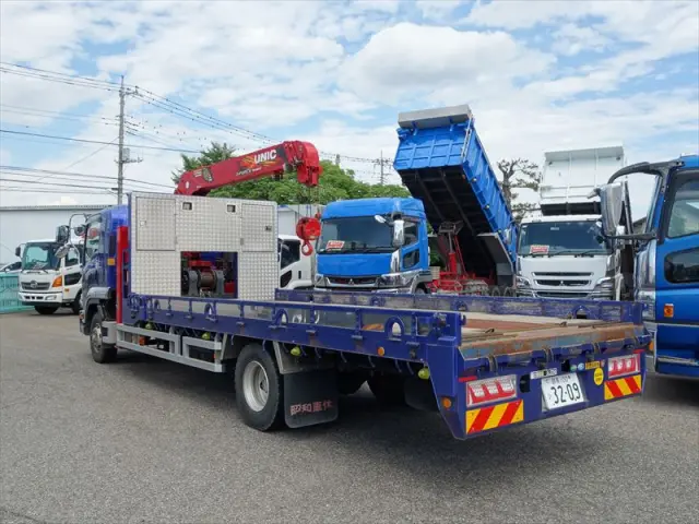 いすゞ フォワード 2RG-FSR90S2(2WD)の写真4