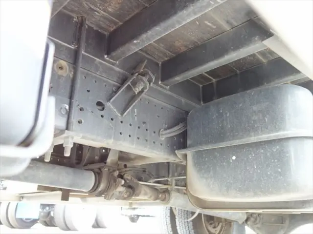 いすゞ フォワード 2RG-FSR90S2(2WD)の写真8