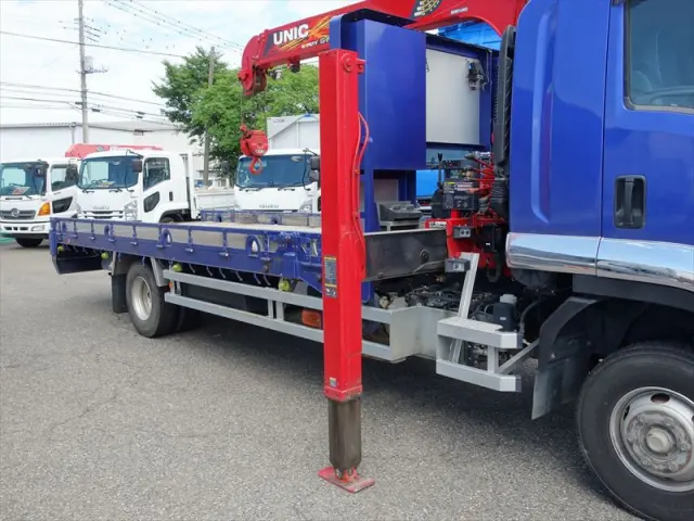 いすゞ フォワード 2RG-FSR90S2(2WD)の写真11