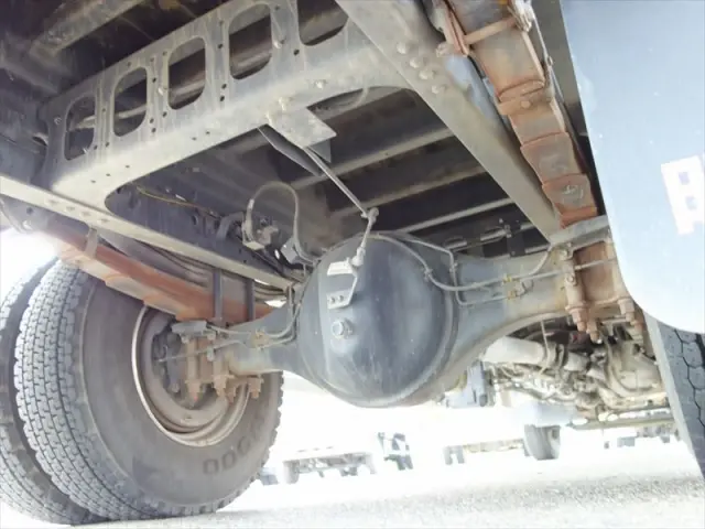 いすゞ フォワード 2RG-FSR90S2(2WD)の写真17