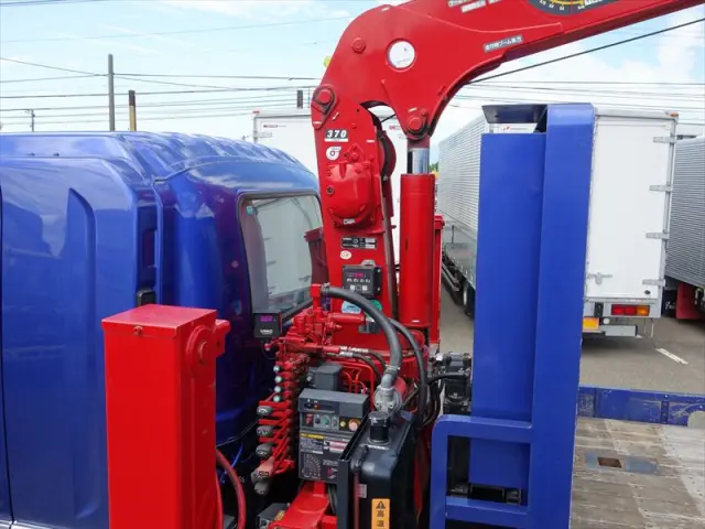 いすゞ フォワード 2RG-FSR90S2(2WD)の写真19