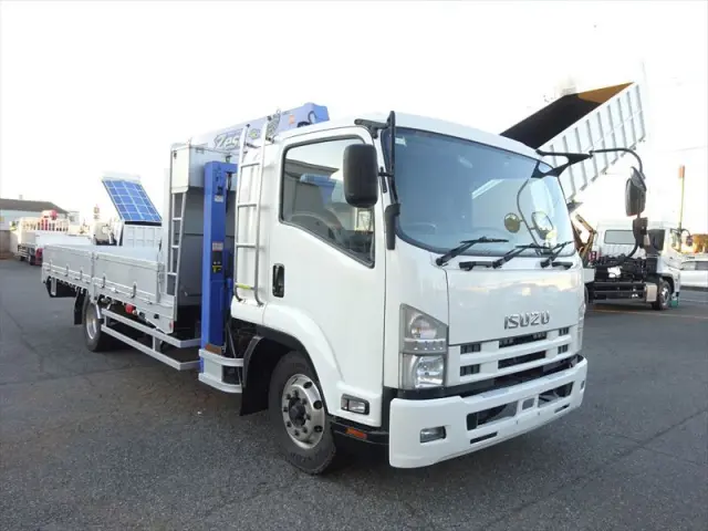 いすゞ フォワード LKG-FTR90T2(2WD)の写真3