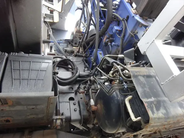 いすゞ フォワード LKG-FTR90T2(2WD)の写真13