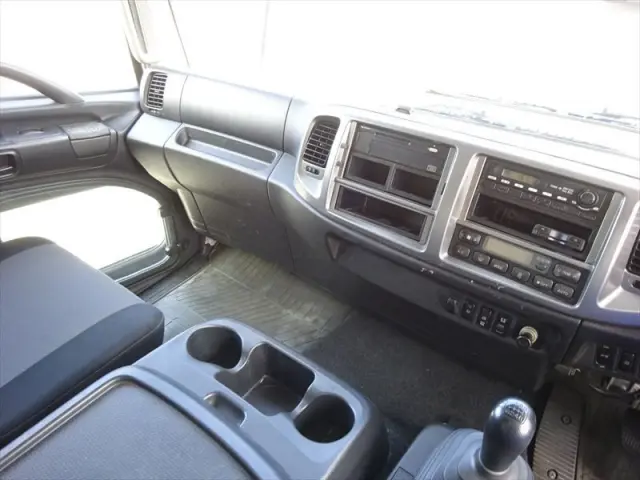 日野 レンジャー TKG-GD7JKAG(2WD)の写真32