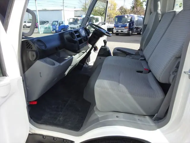 トヨタ ダイナ TKG-XZU720(2WD)の写真24