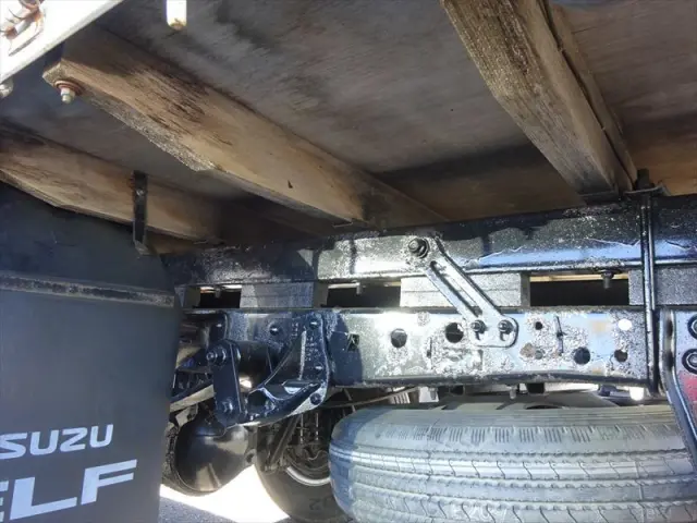 いすゞ エルフ TKG-NKR85AR(2WD)の写真9