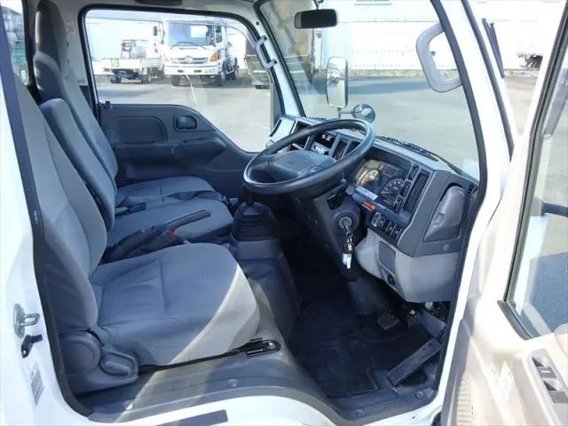 いすゞ エルフ TKG-NKR85AR(2WD)の写真23