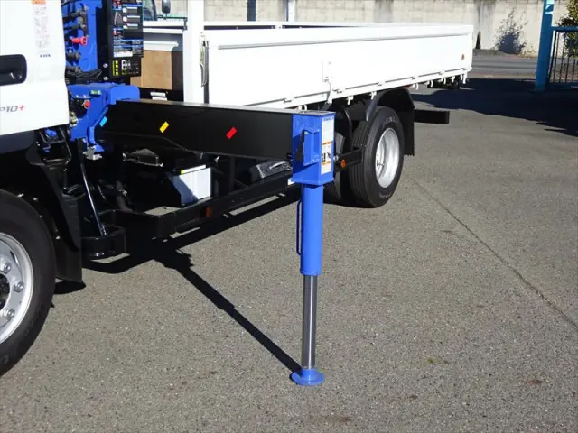 三菱 キャンター 2PG-FEB80(2WD)の写真6