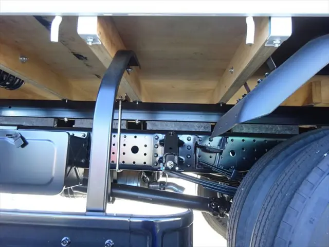 三菱 キャンター 2PG-FEB80(2WD)の写真8