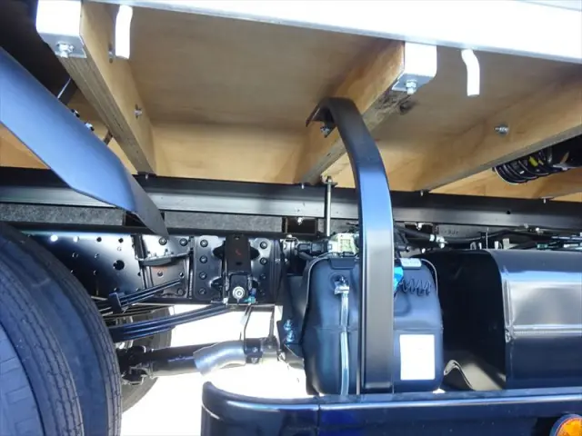 三菱 キャンター 2PG-FEB80(2WD)の写真12