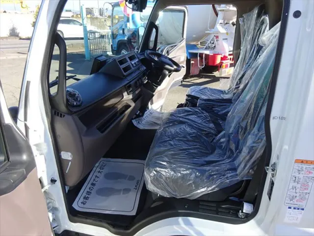 三菱 キャンター 2PG-FEB80(2WD)の写真25