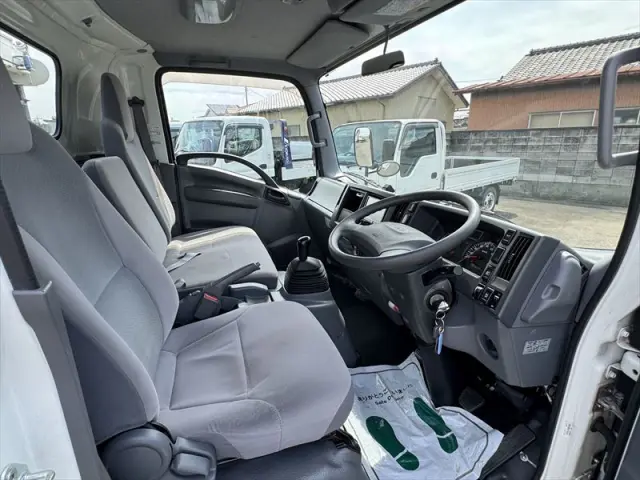 いすゞ エルフ TKG-NKR85YN(2WD)の写真40